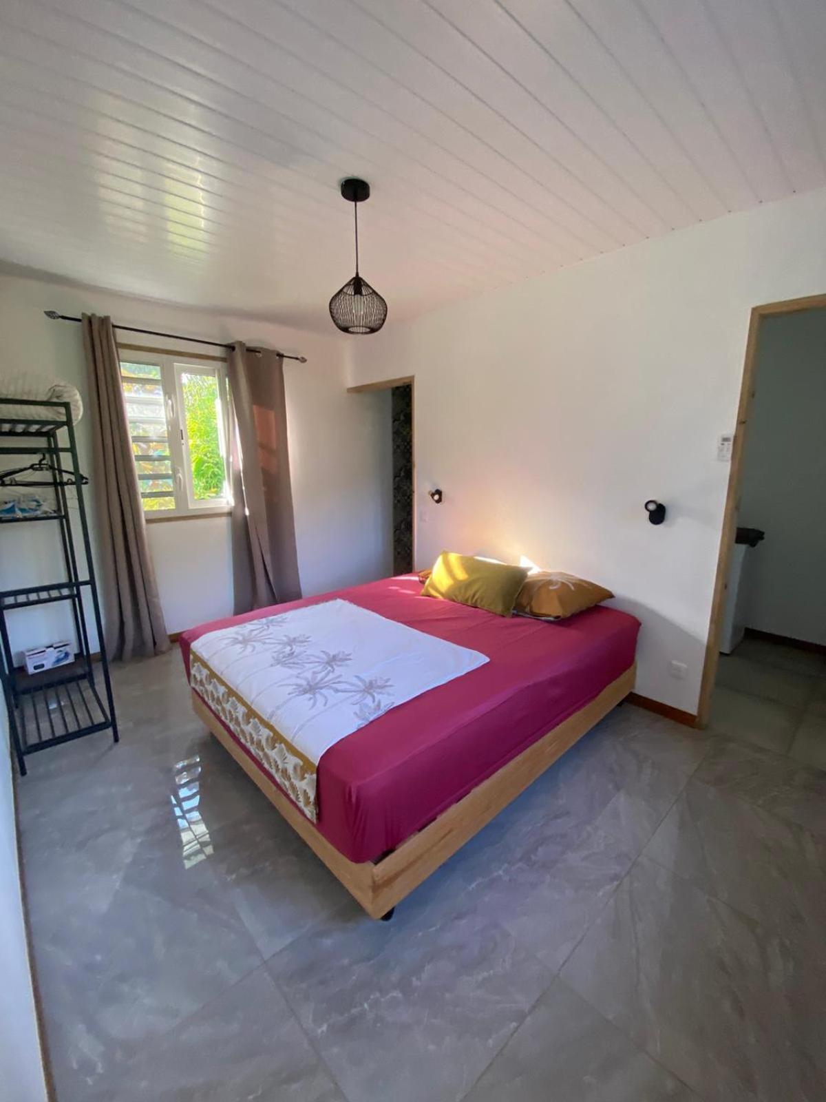 Rotui Lodge Paopao Kültér fotó